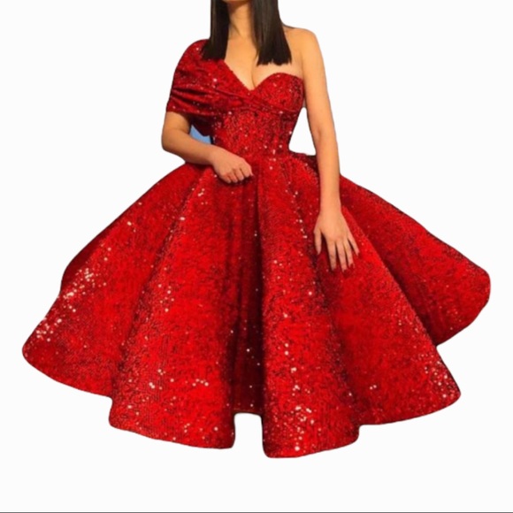 💕 Couture Handmade Full Sequin Red Grown - Picture 2 of 11